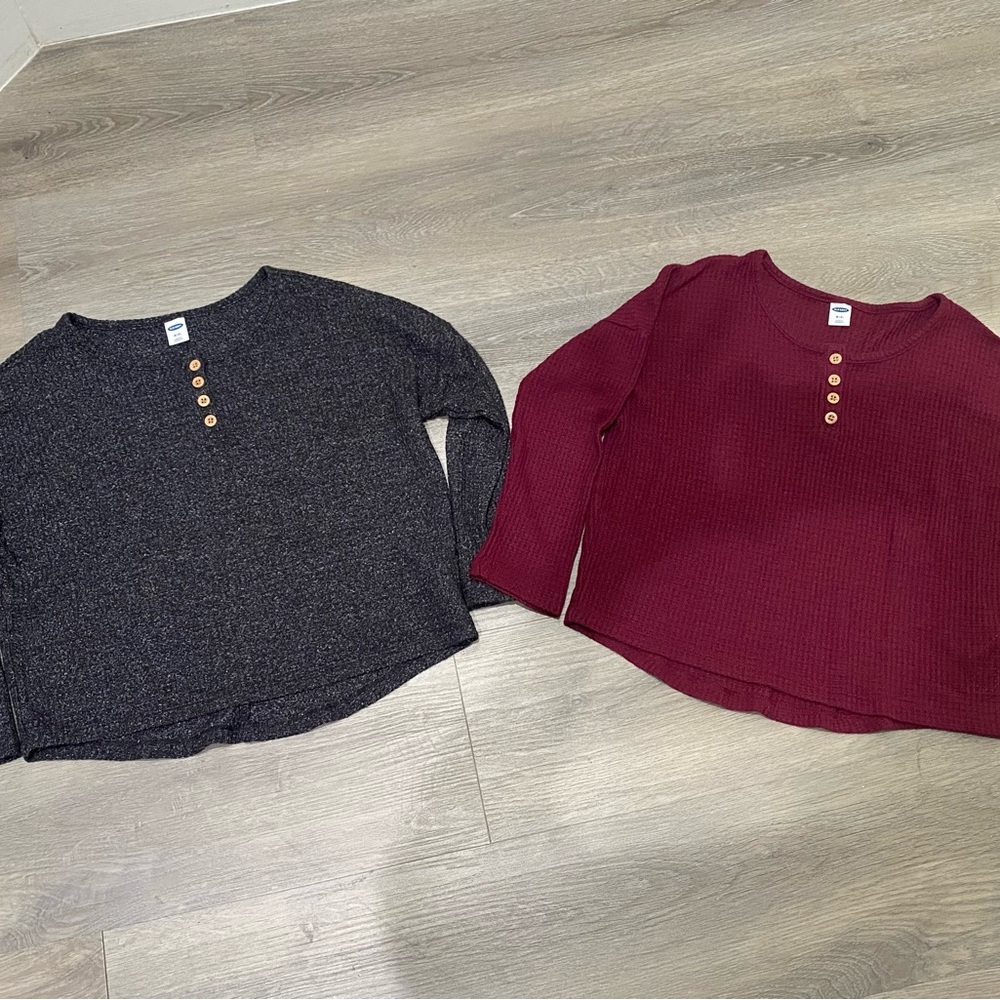 Pair of Old Navy Girl’s Knit Tops -8Y
